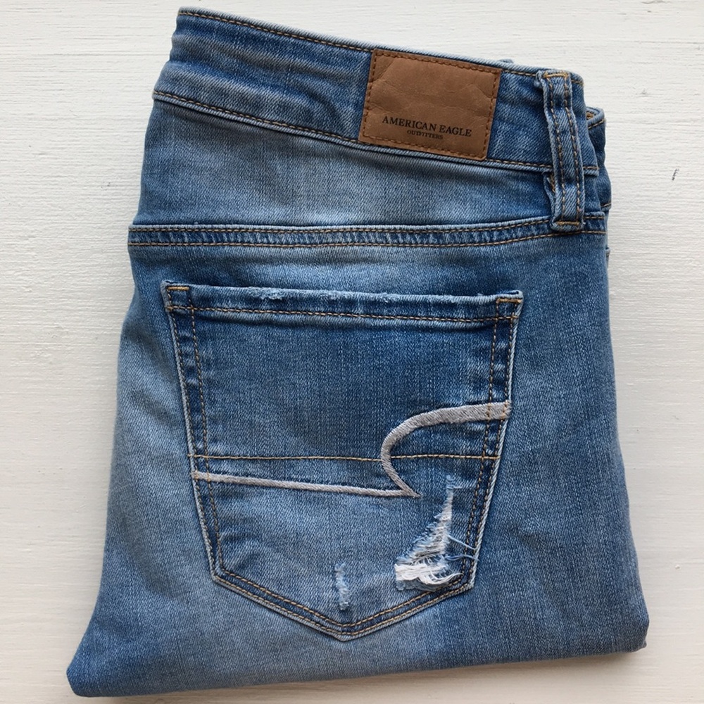 american eagle ripped jeans